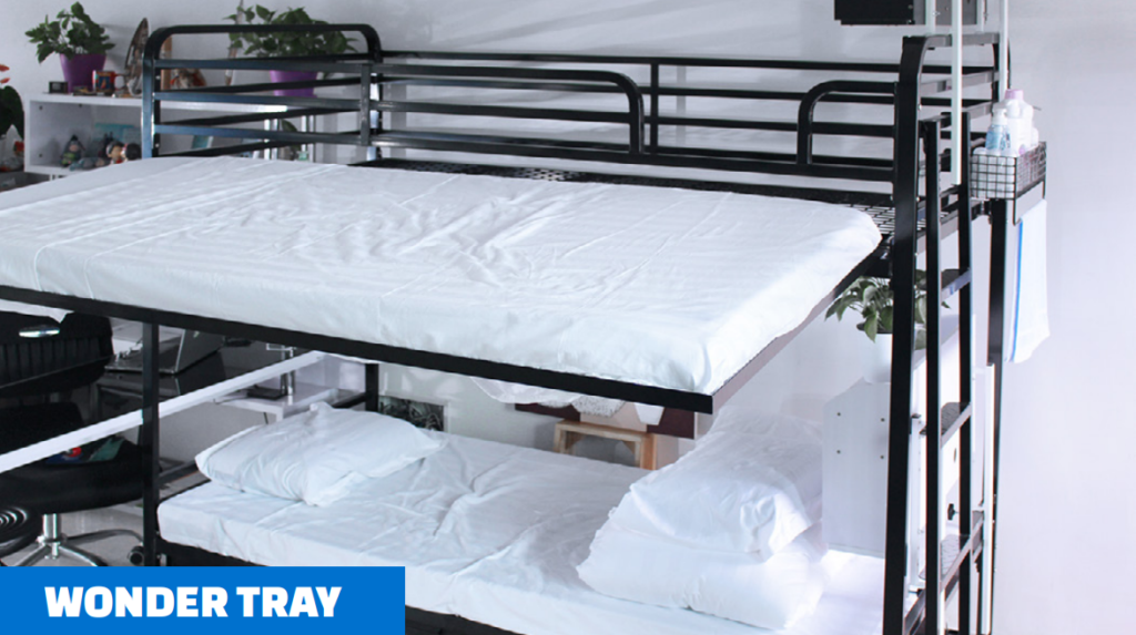 What's the Best Way to Change Sheets on a Bunk Bed? ESS' Wonder Tray!